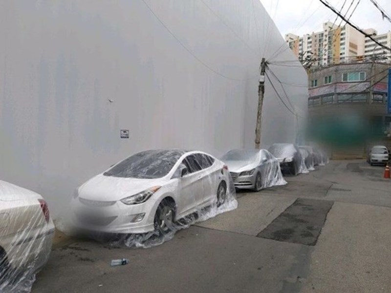 Izvođač radova dužan je zaštiti okolinu od buke i prašine