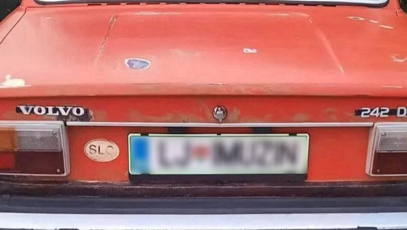 Majstor je oduševio regiju jednostavnom registracijom na svom starom autu