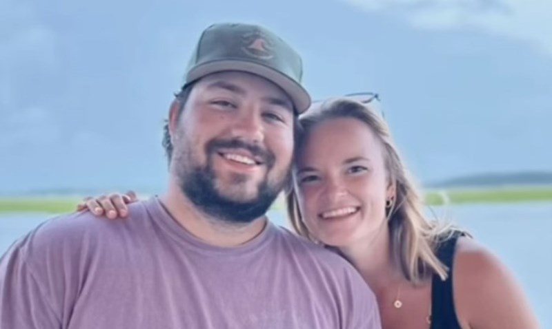 Djevojka je odlučila uz pomoć AI-a popraviti fotku s dečkom, ovom se smije čitav internet