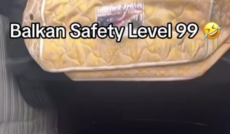 Bosanac je naručio novi Mercedes iz Njemačke, jednostavno morate vidjeti kakav je stigao