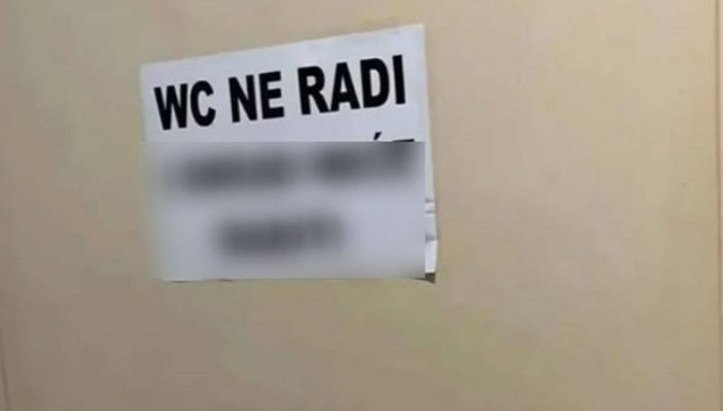 Natpis na vratima WC-a u jednom kafiću nasmijao je čitavu regiju, ovo je genijalno!