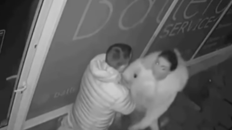 Garantiramo, luđu reakciju u svađi niste vidjeli. Nećete vjerovati što je djevojka napravila