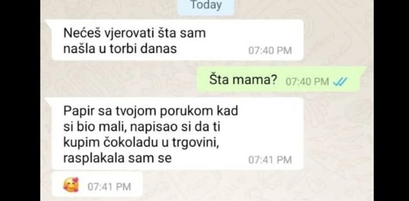 Mama se rasplakala jer je pronašla staru poruku u torbi. Odmah je prestala kad joj je sin odgovorio