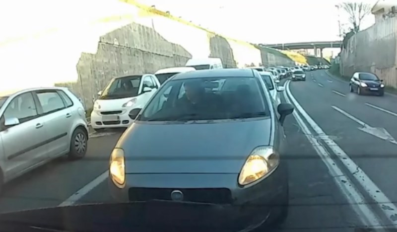 Situacija na cesti u Splitu je podijelila Hrvatsku: tko je ovdje u pravu?