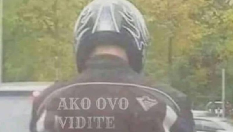 Bajker je nasmijao sve originalnim natpisom na jakni, ovo morate vidjeti