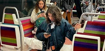 15 fotki iz pariškog metroa koje dokazuju da su Francuzi definitivno posebni ljudi