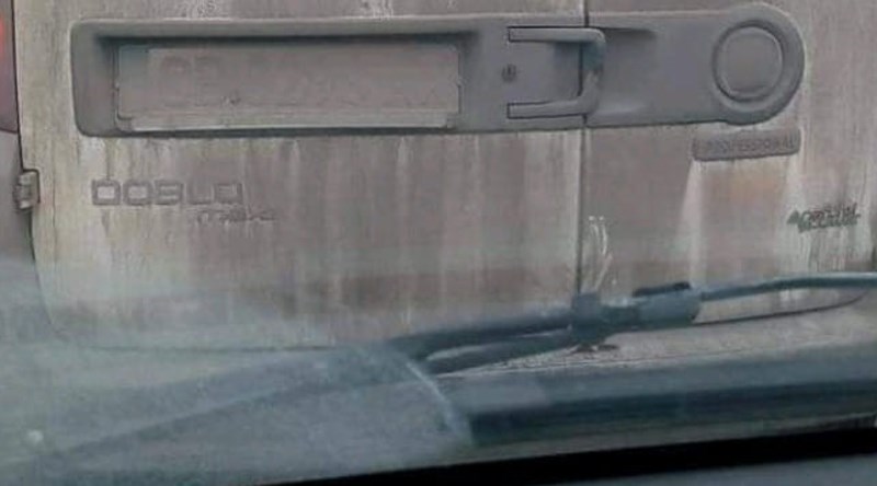 Fotka kombija iz Bugarske je teški hit, morate vidjeti ovu registraciju