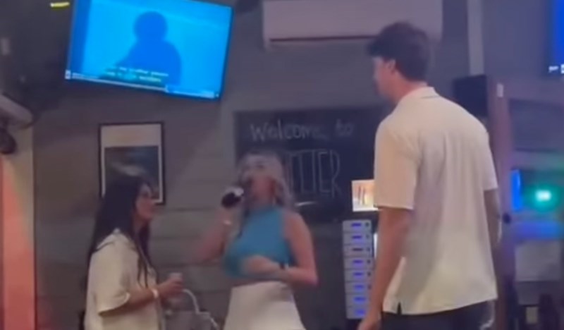 Tip je na genijalan način uletio curama u baru, samo pravi znalci će prepoznati odakle je ovaj potez