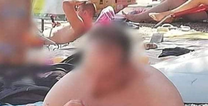 Ovu fotku iz Hrvatske zovu vrhuncem balkanskog ljeta, morate vidjeti što je radila obitelj na plaži!