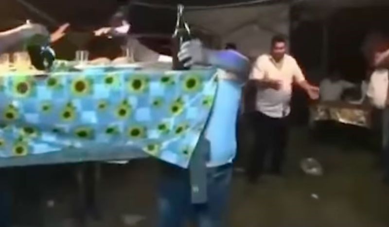 Snimka slavlja iz Srbije je toliko nadrealna da ljudi ne vjeruju da je istinita, ovo morate vidjeti