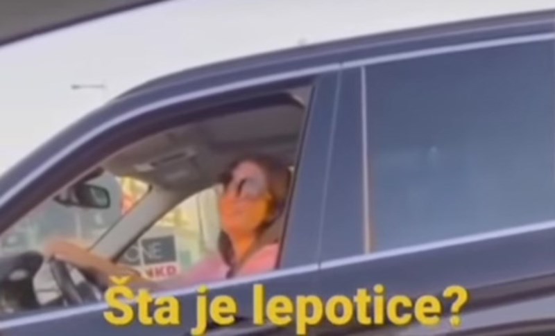 Zaustavio je djevojku na semaforu i pitao je da spusti prozor. Sljedeća scena je legendarna