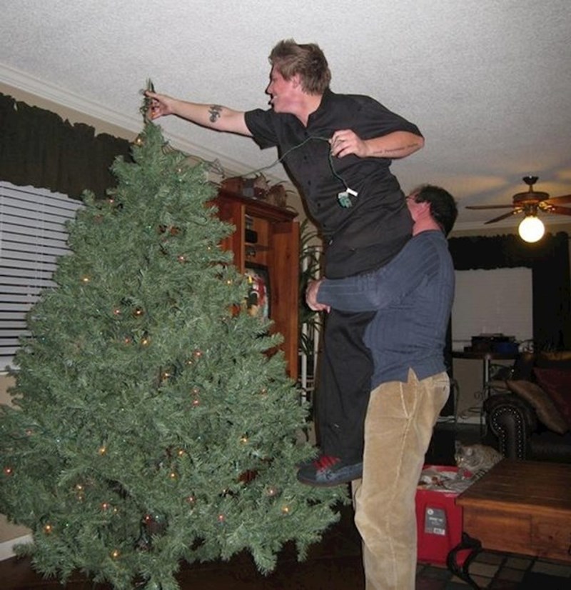 "Moj tata me i u odrasloj dobi podiže da stavim zvijezdu na vrh bora kako sam radio od prve godine"