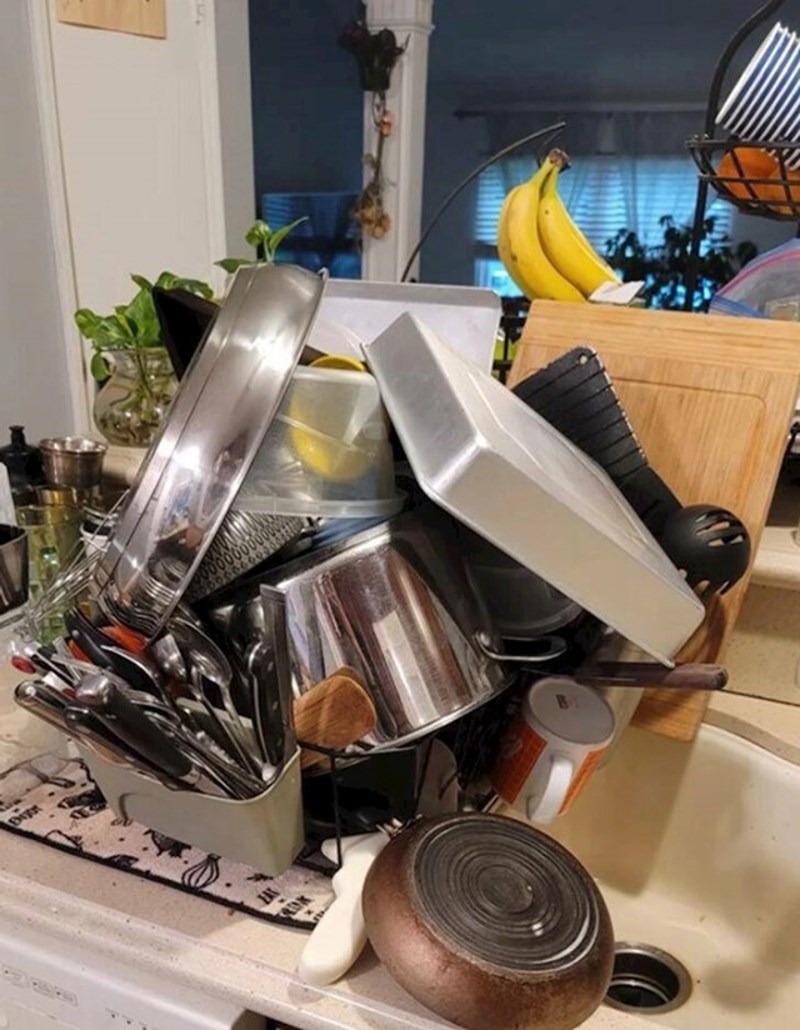 Ovako moj muž stavlja sušiti suđe