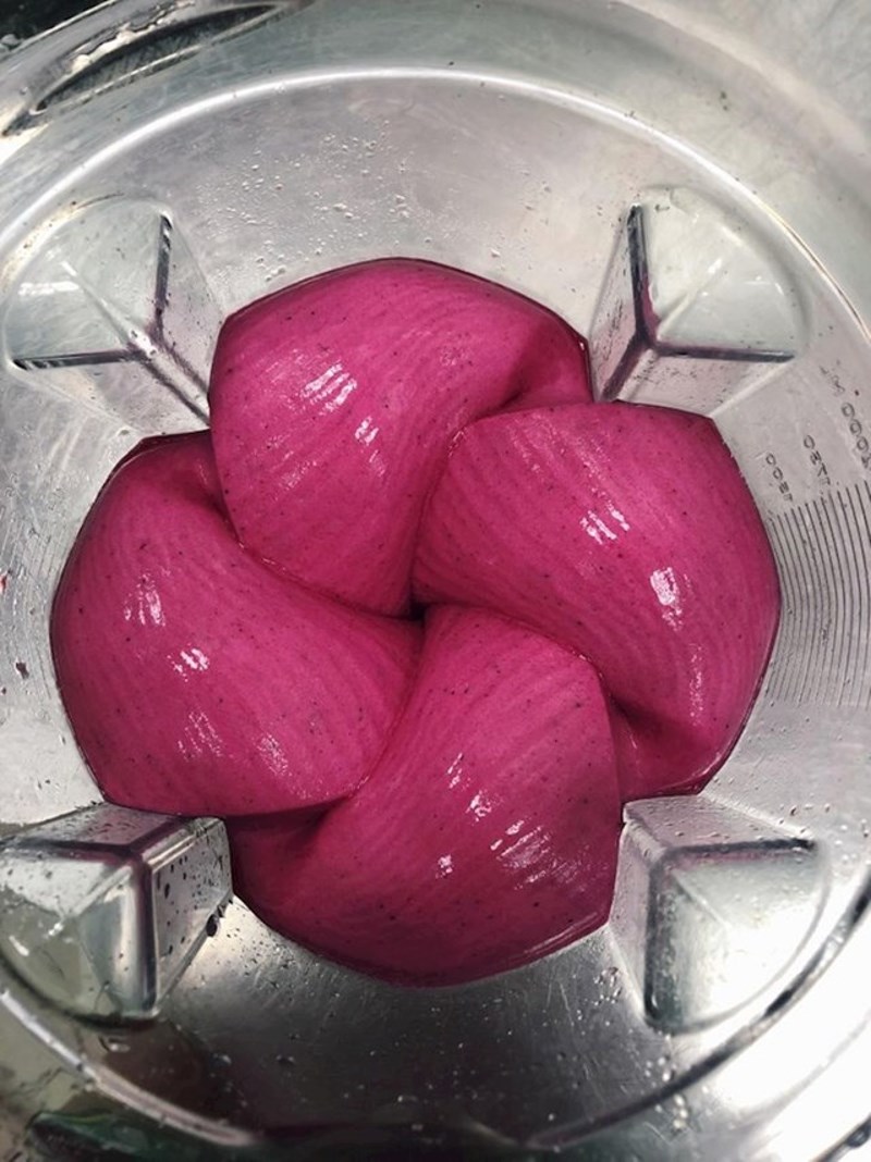 Način na koji mi se smoothie izblendao me baš veseli