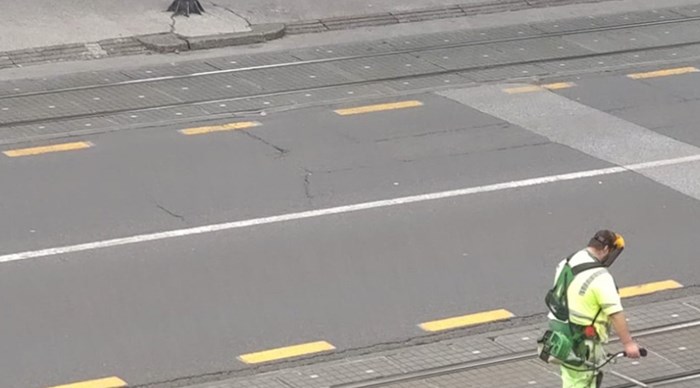 Svi komentiraju fotku iz Zagreba, što zapravo radi radnik na fotografiji?