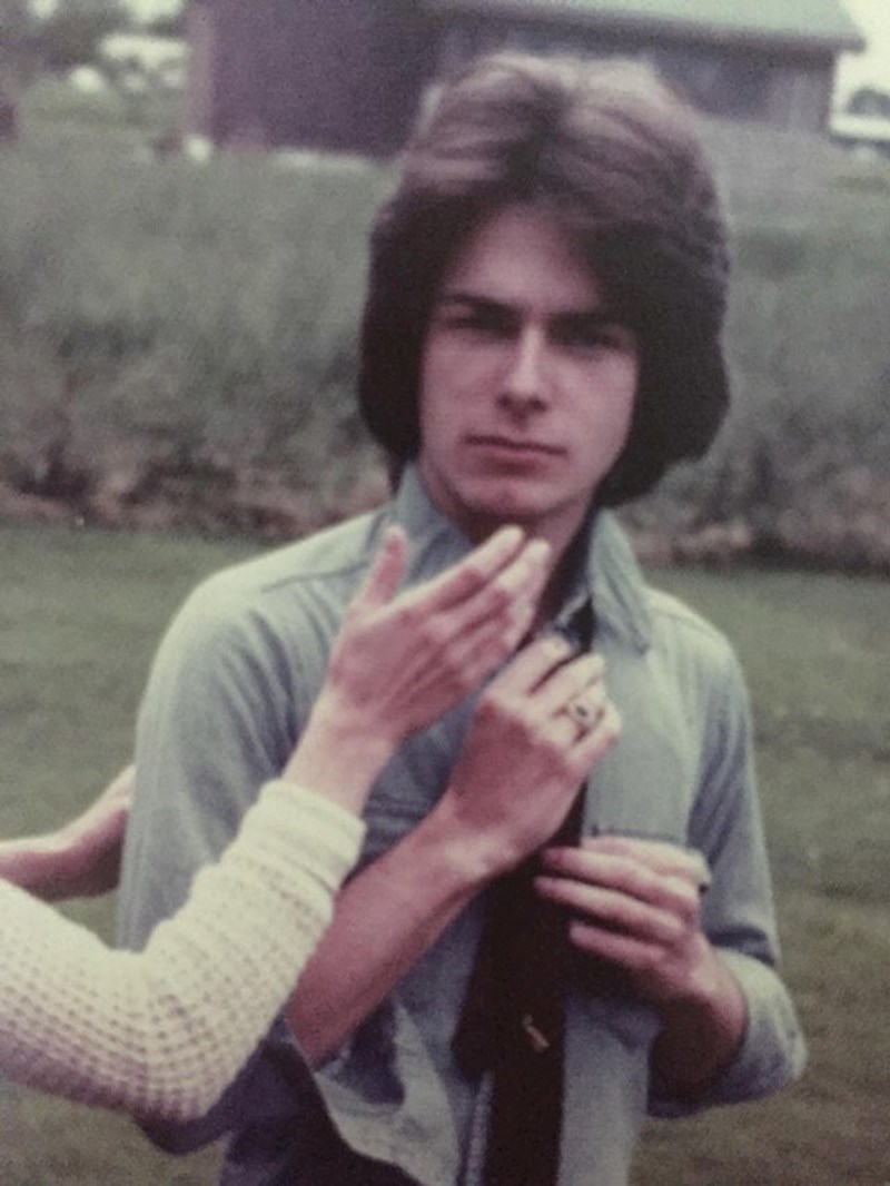 “Kasnih 1970-ih moj je tata izgledao kao Tom Cruise. Još uvijek ima takvu frizuru..”