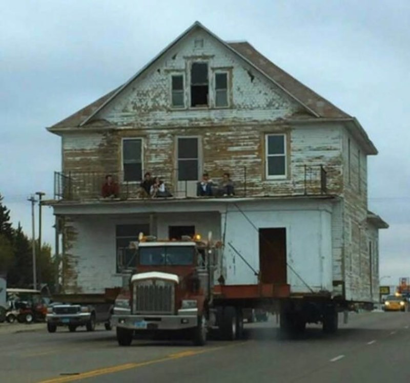 2. Ova kuća je doslovce na kotačima.