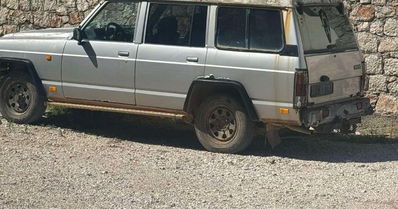 Dalmatinac je na bizaran način popravio krov svog auta, ljudi su oduševljeni idejom