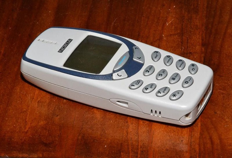 Što manji mobitel - sjećate se kad je bilo bitno da je mobitel što manji i to se dodatno plaćalo?