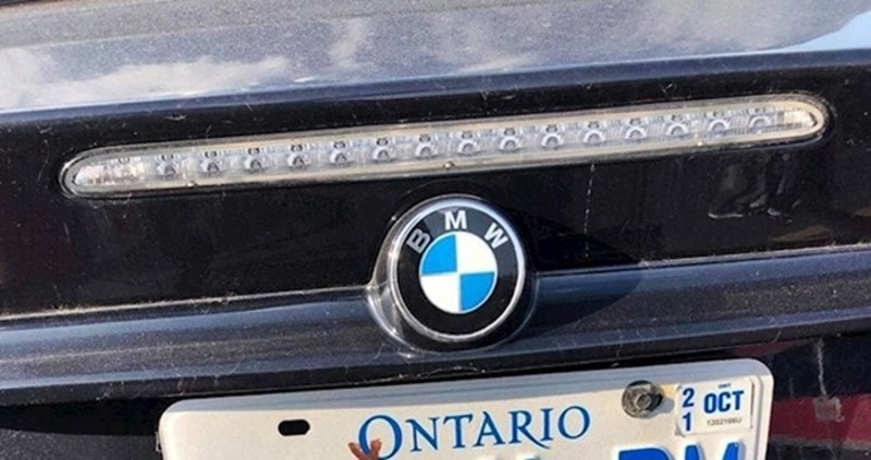 Kako prepoznati našeg čovjeka u inozemstvu? Evo kakve je tablice netko vidio na autu iz Kanade