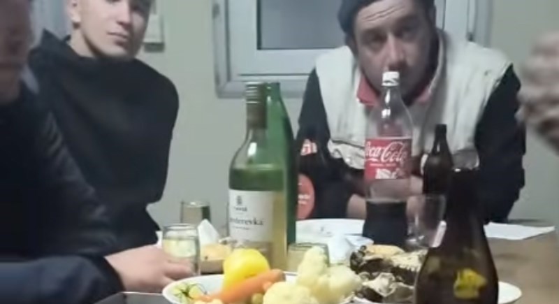 Snimio je prijatelje u najbizarnijoj priči ikad, snimka je u trenu postala viralna u regiji