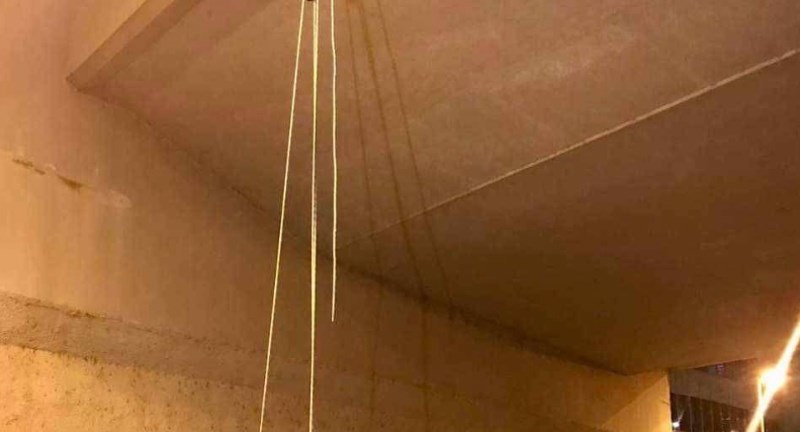 U Mađarskoj je snimljena najbizarnija fotka godine. Nećete vjerovati što je tip radio ispod mosta