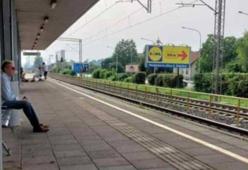 Bizarna fotka iz Zagreba širi se regijom, kužite što radi ekipa u pozadini?