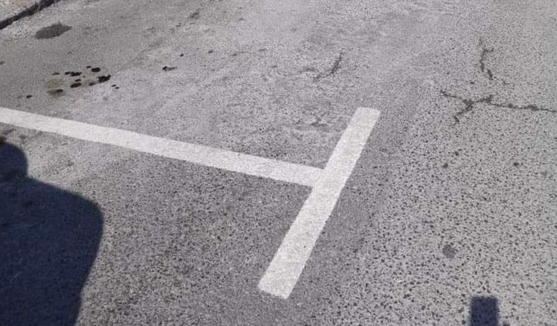 Je li ovo najluđa rezervacija parkinga koju ste ikad vidjeli? Fotka iz Dalmacije je hit!