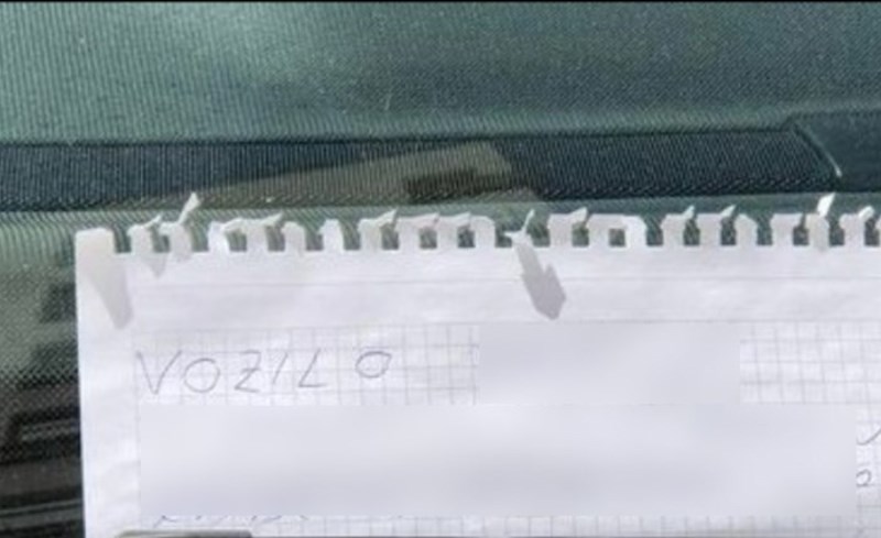 Ovo se ne viđa često: policija je tipu ostavila poruku za brisačem, oduševit će se kad je vidi