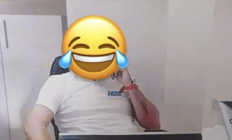 Tip u HDZ-ovoj majici je hit dana na Facebooku, morate vidjeti ured u kojem radi