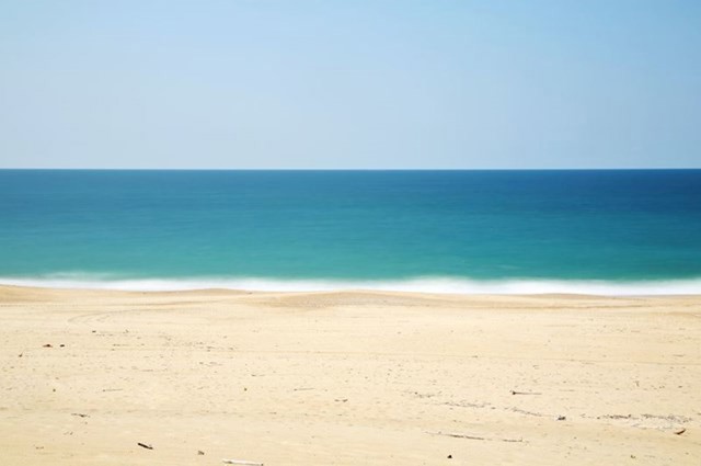 Ako ste na plaži i primijetite da se more naglo povlači - odmah bježite. Vjerojatno stiže plimni val