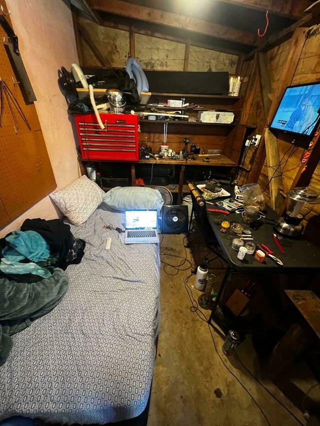 Život u radionici zbog zarade