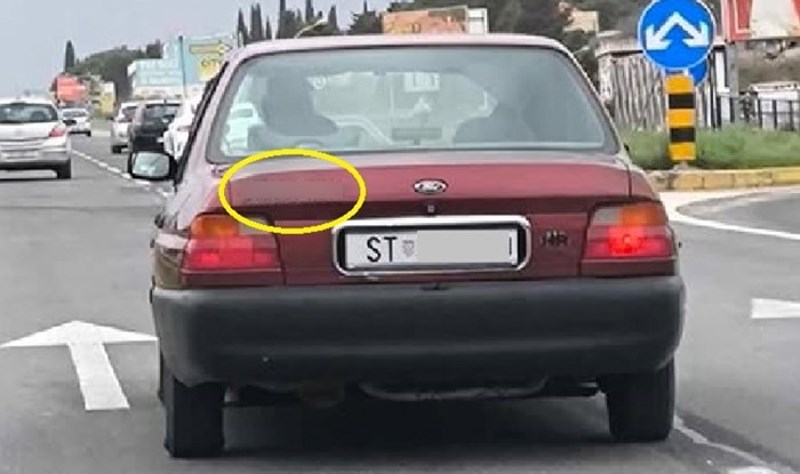 Ova legenda iz Splita je stavila urnebesnu poruku na svoj auto, ljudi na cesti umiru od smijeha
