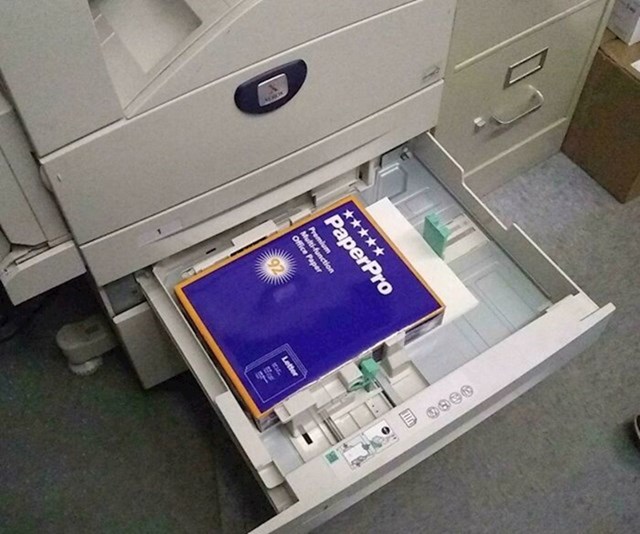 Kolega s posla kaže da printer ne radi