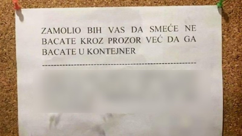 Išao je upozoriti stanare da ne bacaju smeće kroz prozor, svi umiru od smijeha zbog greške u tekstu