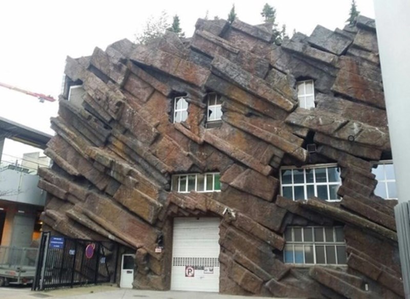 7. Baš poseban dizajn... 😐