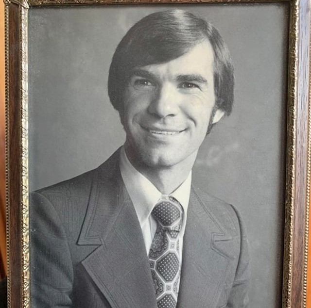 “Moj tata je izgledao kao biznismen prije krize srednjih godina... kada je imao 17 godina.”