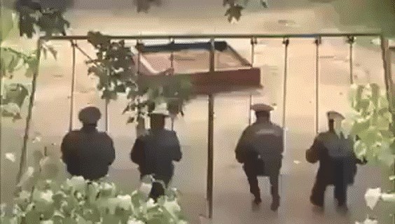 bolje da su tu ...nego na cesti....