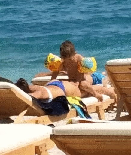 sine...pa majku svoju...:)))...