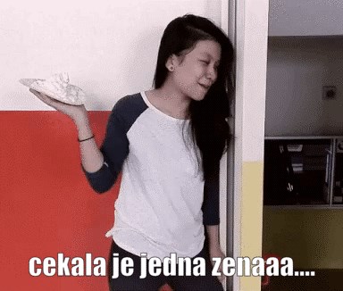 cekala je jedna zena...:))):..