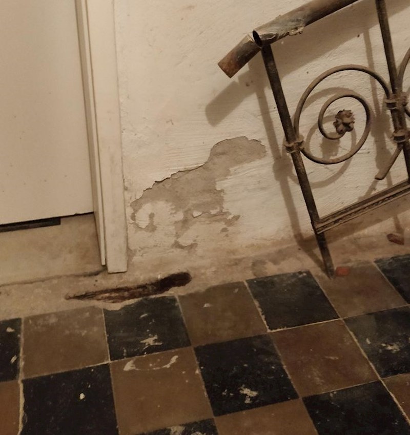 Kada se zid ošteti, a rupa poprimi zanimljiv oblik