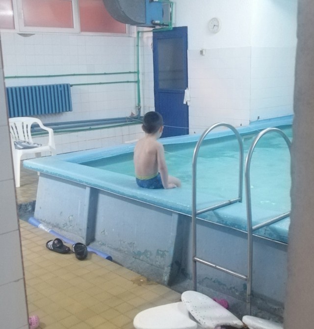 "Cijeli je tužan jer njegov omiljeni učitelj plivanja nije mogao doći na sat"