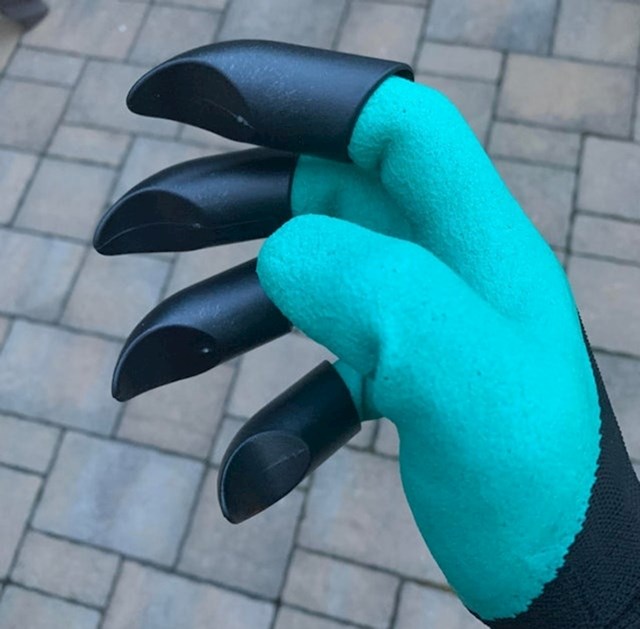 "Kupila sam opremu za vrtlarenje i dobila ove prekul rukavice"