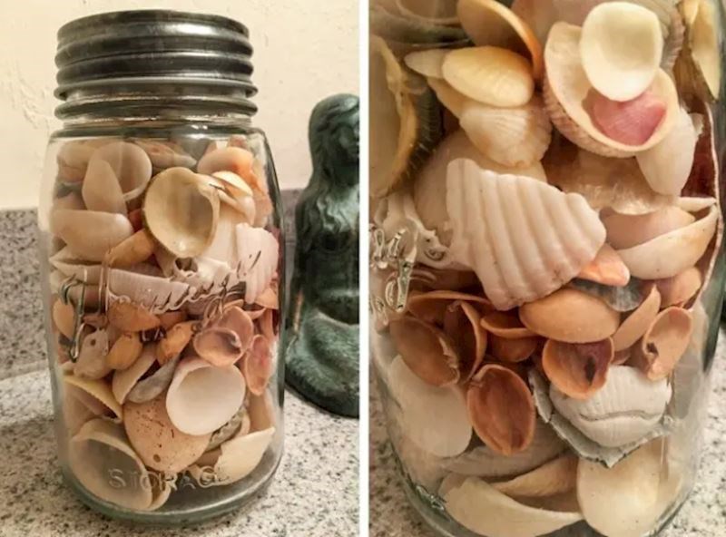 "Dečko mi je poklonio ovu staklenku sa školjkama. Ne znam zna li da su ovdje i ljuske pistacije"