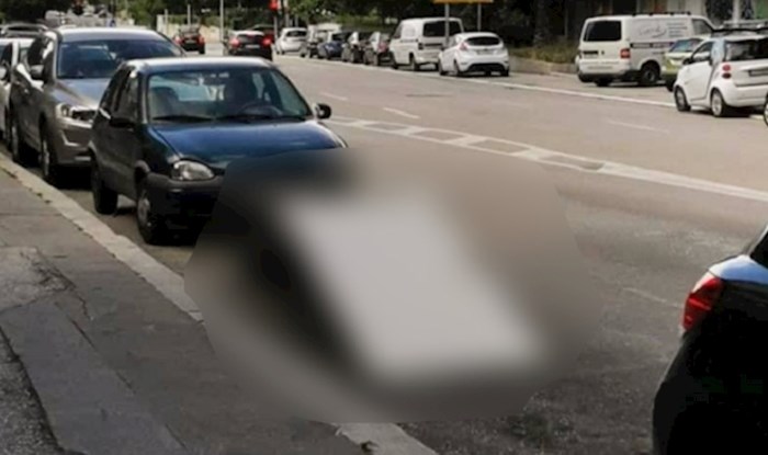 Pogledajte kako se u Dalmaciji čuva parkirno mjesto; parking barijere su out