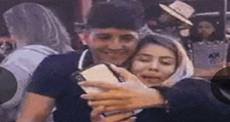 Netko je uhvatio točan trenutak kada je lik shvatio da su ipak samo prijatelji; kakav neugodnjak