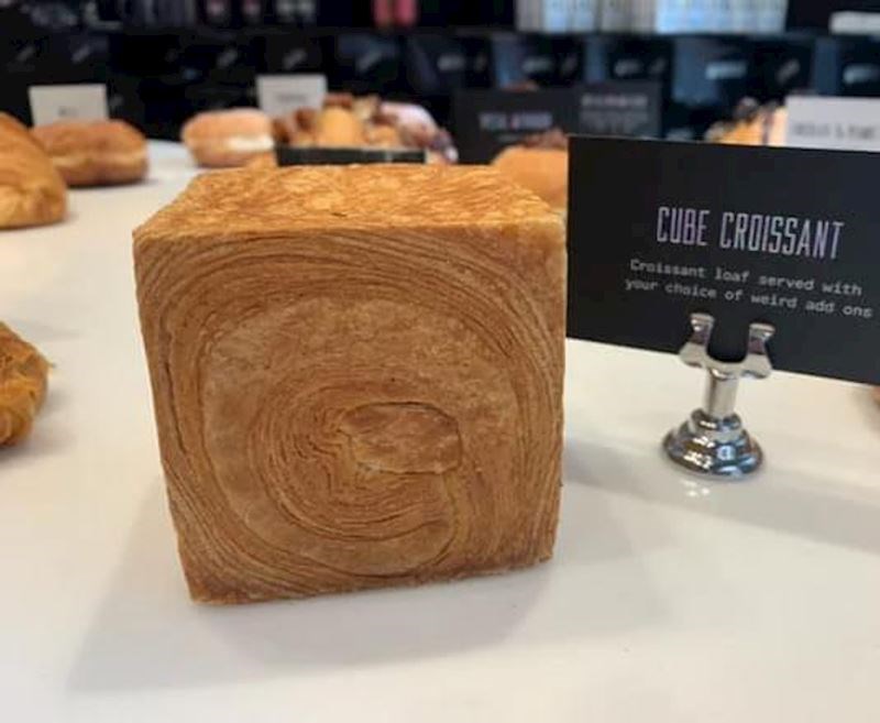 Hm, kockasti kroasan- mi bismo ga probali!