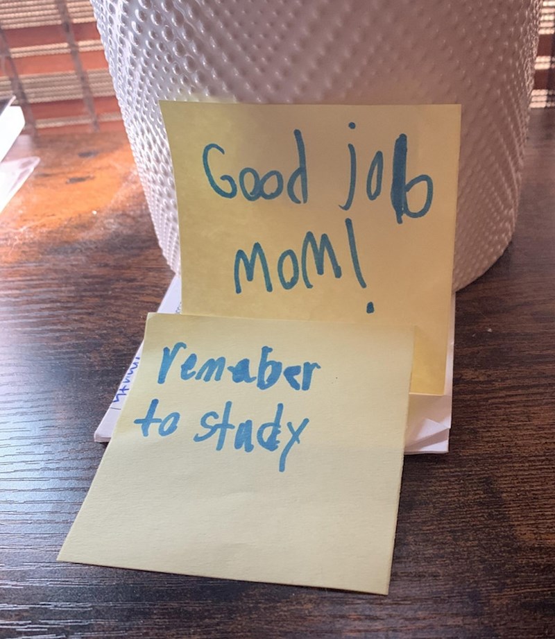 "Nedavno sam upisala studij, a uz to radim puno radno vrijeme. Ovakve poruke mog 9-godišnjaka mi pomažu da izguram dan"