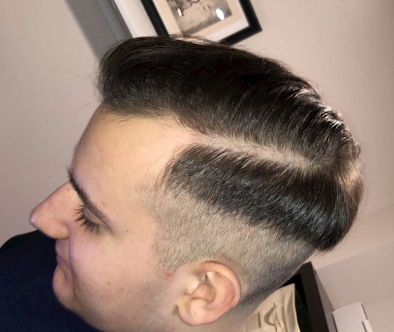 "Imam spoj za sat vremena. I baš sam danas odlučio promijeniti frizera..."