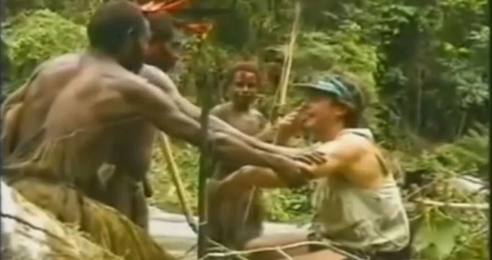 VIDEO Pogledajte simpatični prvi susret ovog plemena s bijelim čovjekom
